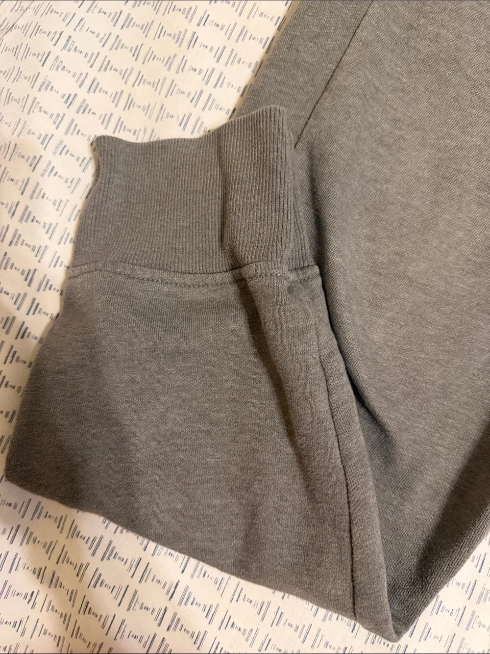 The North Face Men's Olive Gray Drawstring Joggers
